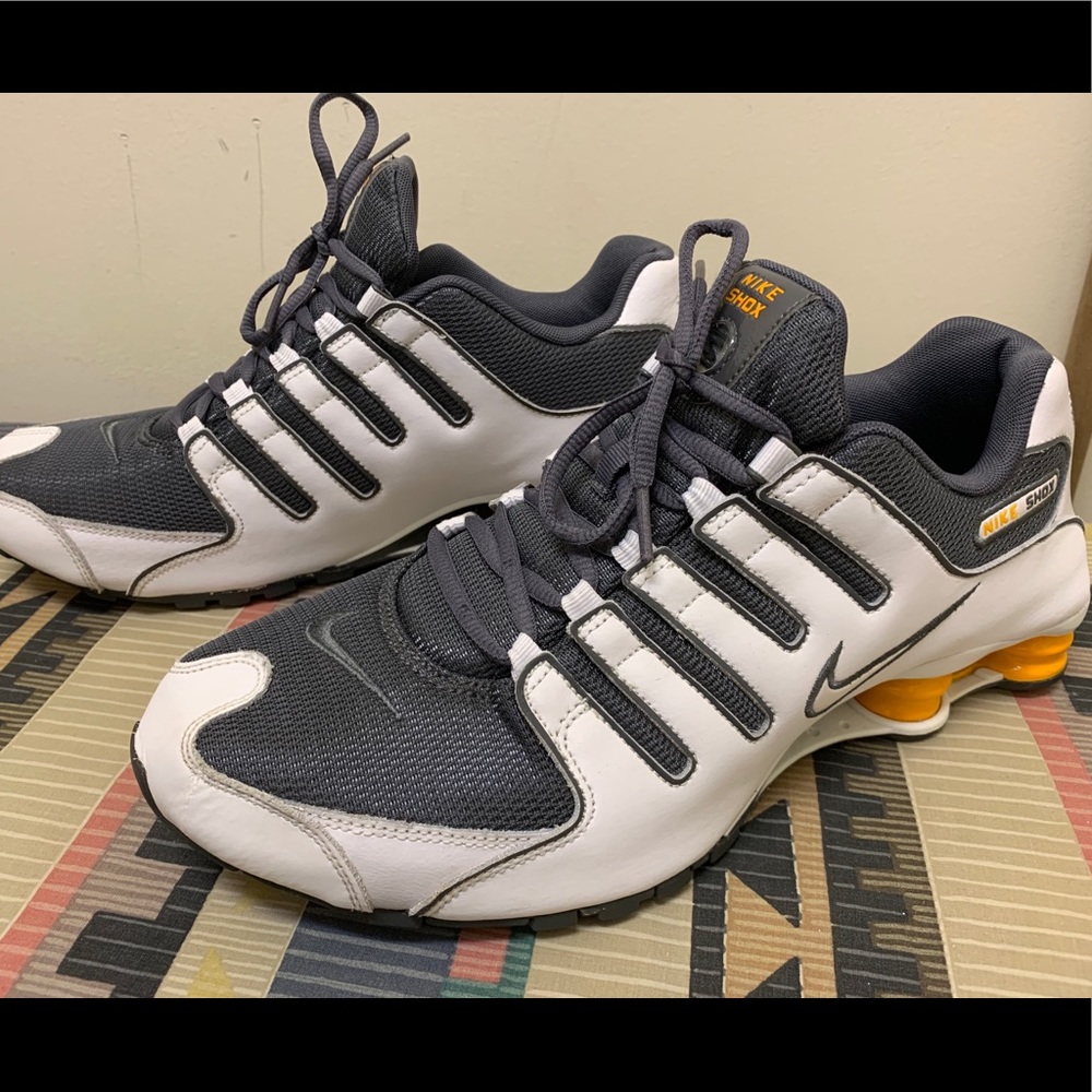 Nike Shox NZ Size 12